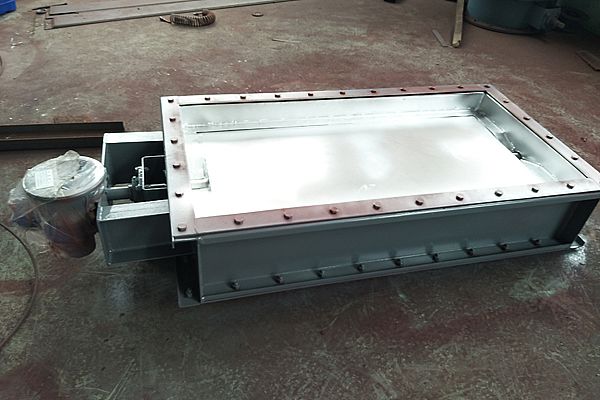 矩形擋板門（寬14M）制作完工，車間一覽